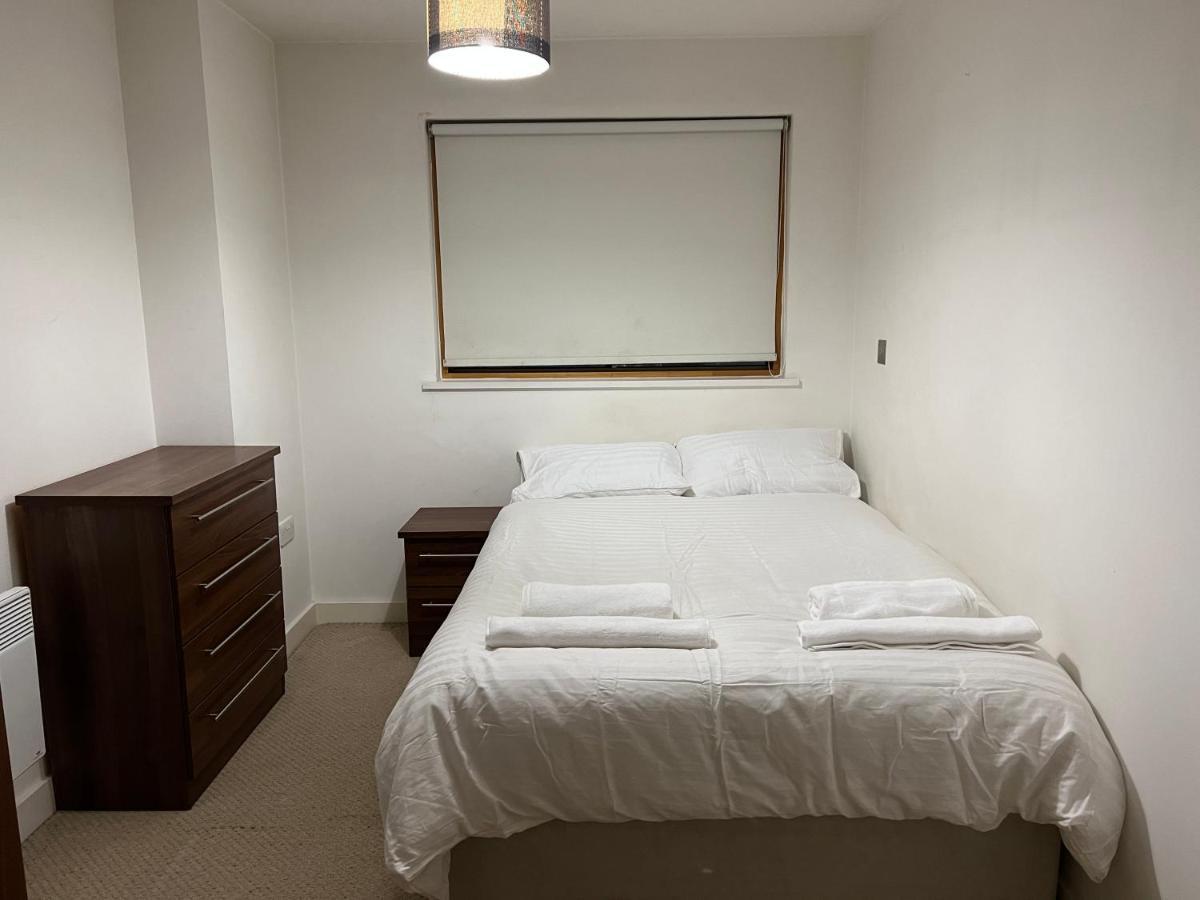 Bigkings Stylish 2 Bedroom Apartment With Free On Street Parking Manchester Dış mekan fotoğraf